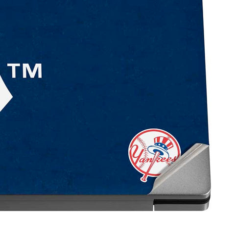 MLB New York Yankees - Solid Distressed Dell XPS Skin